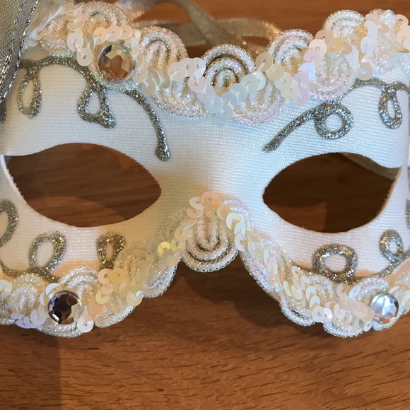 Carnival MASQUERADE Mask 🎭 Halloween Costume - Picture 3 of 9